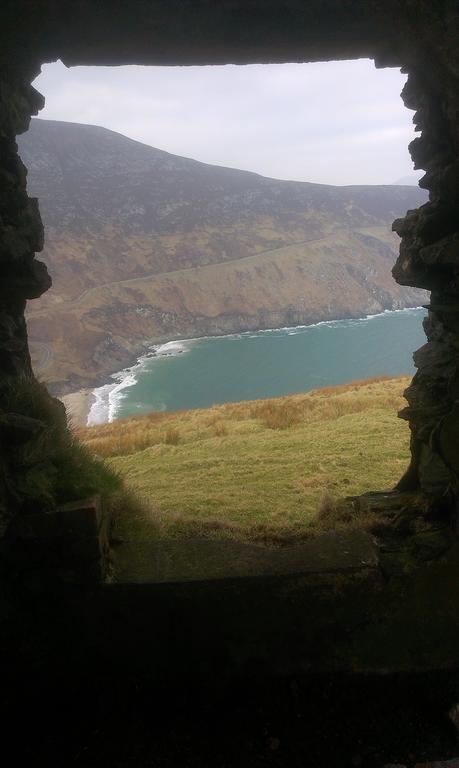 Achill West Coast House Bed and Breakfast Dooagh Eksteriør billede