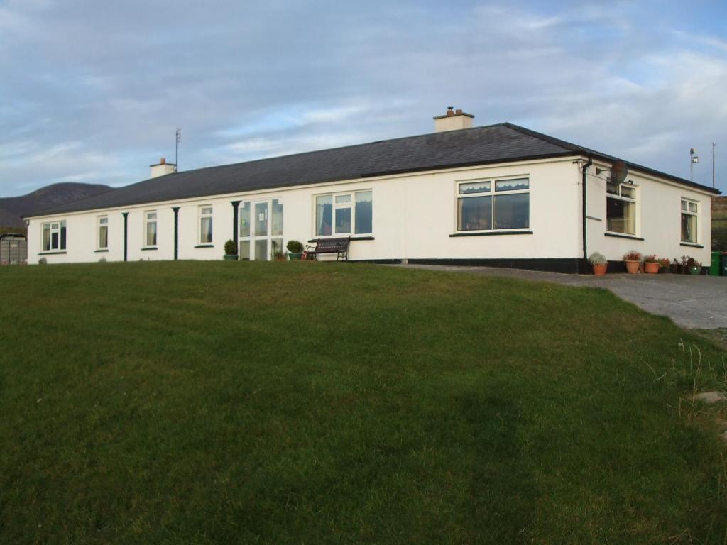 Achill West Coast House Bed and Breakfast Dooagh Eksteriør billede